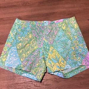 Lilly Pulitzer shorts Sun Dance Deenie shorts with back zipper size 00